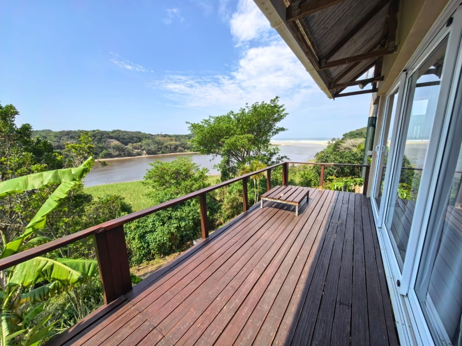 3 Bedroom Property for Sale in Bonza Bay Eastern Cape